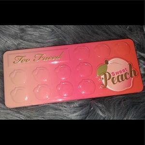 TOO FACED SWEET PEACH PALETTE